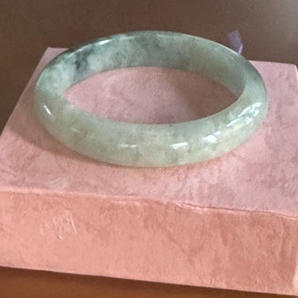 Jade Bangle from China - Picture 2 of 2